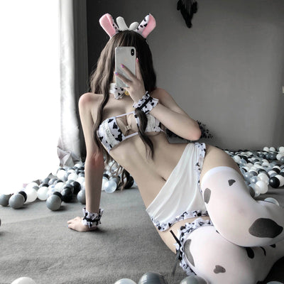 Conjunto de Mucama Seductor con Abertura Frontal para uso en Ecuador - Image 7