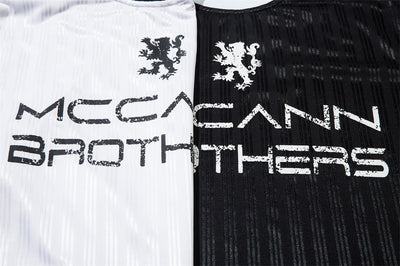 Playera Holgada de Rayas con Letras Europeas y Americanas - Manga Larga para Hombre - Image 19