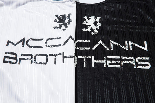 Playera Holgada de Rayas con Letras Europeas y Americanas - Manga Larga para Hombre - Image 19
