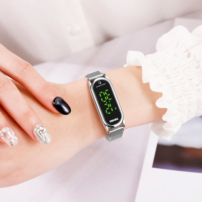 Reloj Inteligente de Pareja con Pantalla Táctil y Pulsera Magnética - Image 9