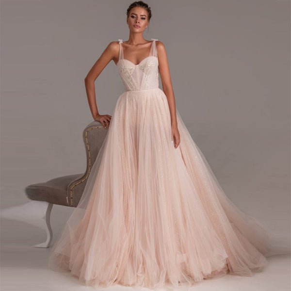 Vestido de Novia Color Champagne con Tirantes