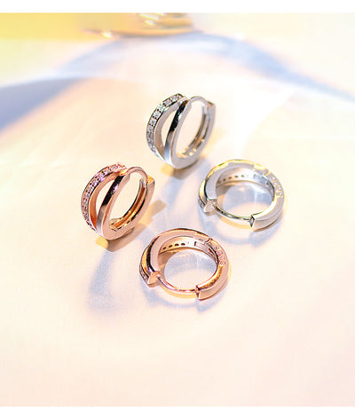 Aretes de Plata Esterlina con Acabado Dorado - Diseño Moderno y Versátil - Image 9