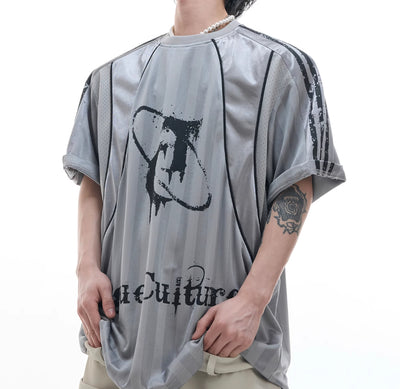 Playera Retro con Costuras en Relieve y Corte Tridimensional - Image 5
