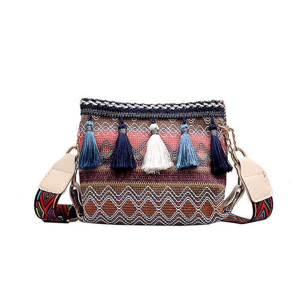Bolso Crossbody Étnico con Flecos y Tiras Anchas - Image 4