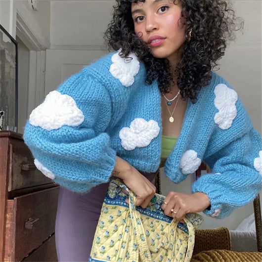 Cardigan Tejido a Mano con Bordado de Frutas y Jacquard - Image 3