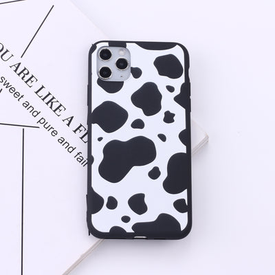 Funda Protectora Celular con Diseño de Manchas de Vaca - Image 12