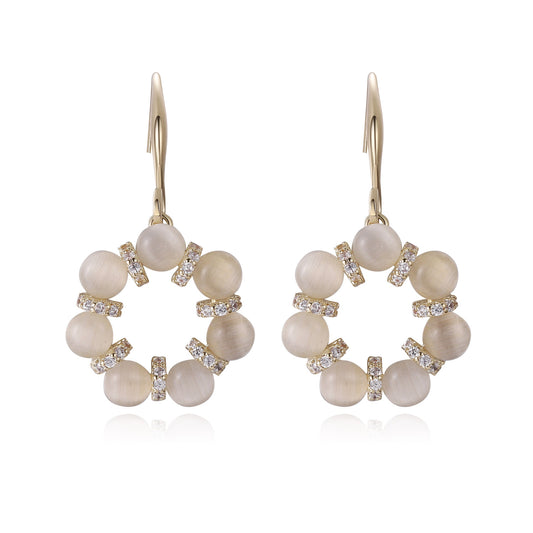 Aretes de Diseño Premium con Acabado Elegante