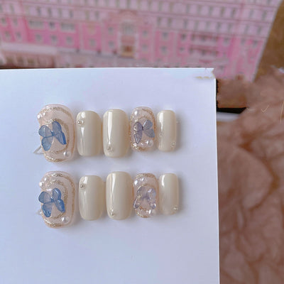 Uñas Postizas con Perlas de Mariposa Desmontables - Image 4
