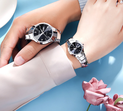 Reloj de Dama Acero Tungsteno Cuarzo Resistente al Agua con Esfera Luminosa - Image 11