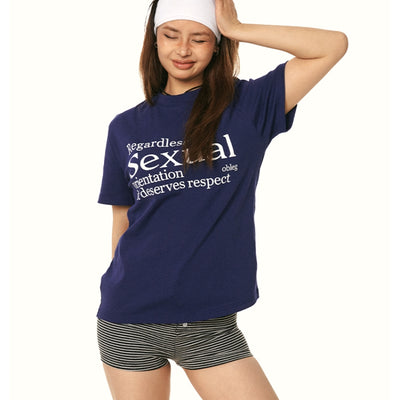 Camiseta Entallada con Estampado de Letras - Image 11