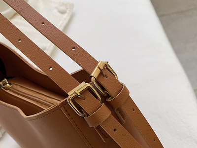 Bolsa Pequeña Casual para Mujer - Versátil y Moderna - Image 9