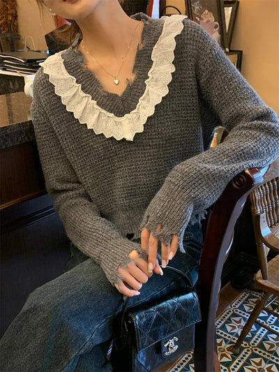 Suéter Tejido Corto con Cuello V y Detalles de Madera Spliceada para Mujer - Image 8