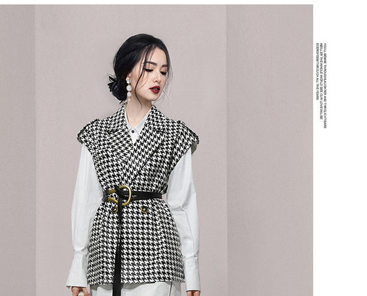 Conjunto de Dos Piezas: Chaleco y Falda Blanca Cuadros Pata de Gallo - Image 10