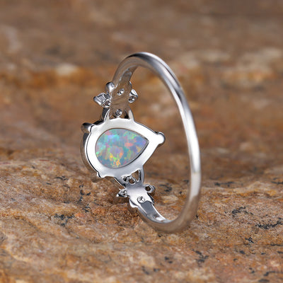 Anillo de Flores con Circonia Cúbica Incrustada - Diseño Vintage Elegante Ajustable - Image 3