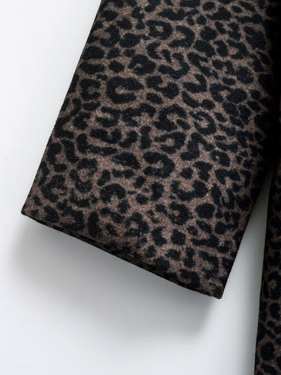 Abrigo Suelto Estampado Animal Print en Mezcla de Telas - Image 11
