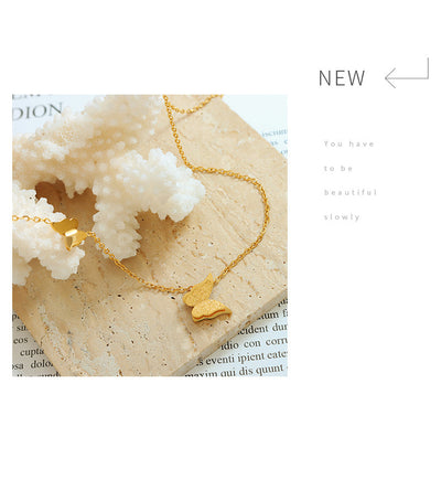 Conjunto de Joyería Titanio con Mariposas Texturizadas - Collar, Anillo y Aretes - Image 10