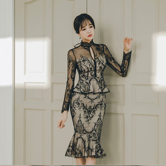Vestido Elegante de Encaje con Efecto Dos Piezas y Falda Cola de Pez