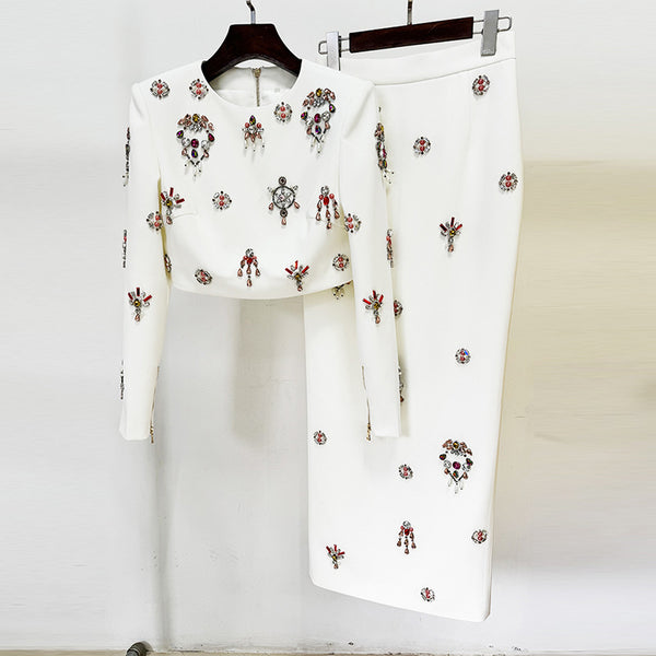 Conjunto Dos Piezas: Top Corto con Incrustaciones de Diamantes y Falda Larga - Image 6