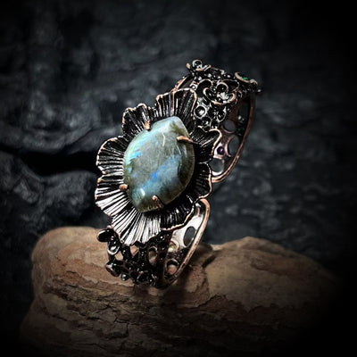 Pulsera Ajustable de Bronce Vintage con Portaflores para Mujer - Image 7