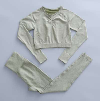 Conjunto de Yoga Ajustado con Pantalones Largos de Manga Larga para Fitness - Image 12
