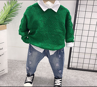 Conjunto Infantil 3 Piezas: Suéter Estampado, Remera y Jeans - Image 14