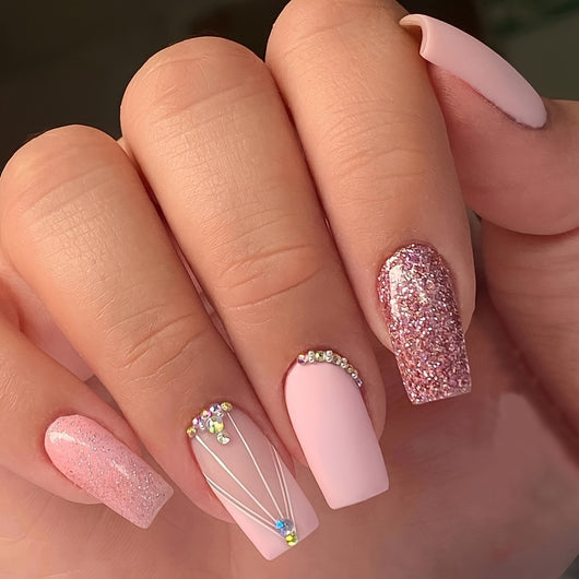Set de 24 Uñas Postizas con Diseños de Mariposas, Flores y Estampado Vaca con Cristales - Image 6