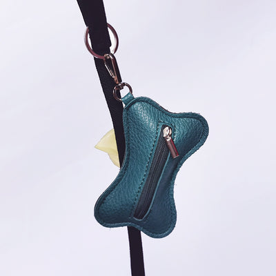 Dispensador de Bolsas para Desechos de Mascotas en Cuero PU Portátil - Image 2