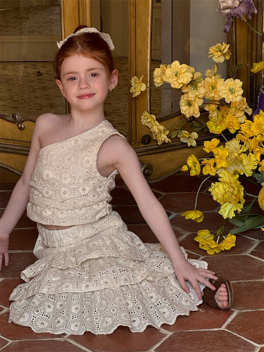 Vestido Pastel con Hombreras Oblicuas y Bordados de Verano - Image 29
