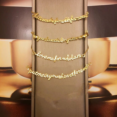 Collar de Letras Sonrisa con Mensaje Positivo
