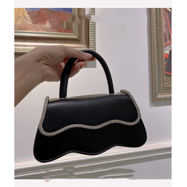 Bolso de Mano Brillante con Diamantes Engarzados