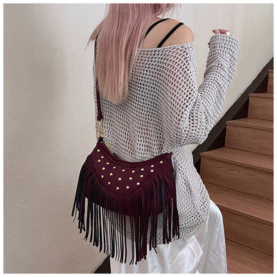 Bolsa Mensajera Retro Casual con Flecos y Remaches de Gran Capacidad - Image 16