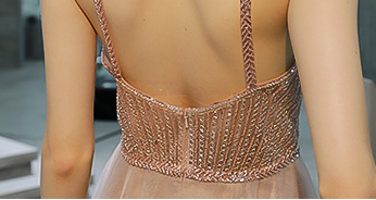 Vestido de Noche Elegante Alta Costura con Detalles Sofisticados - Image 11