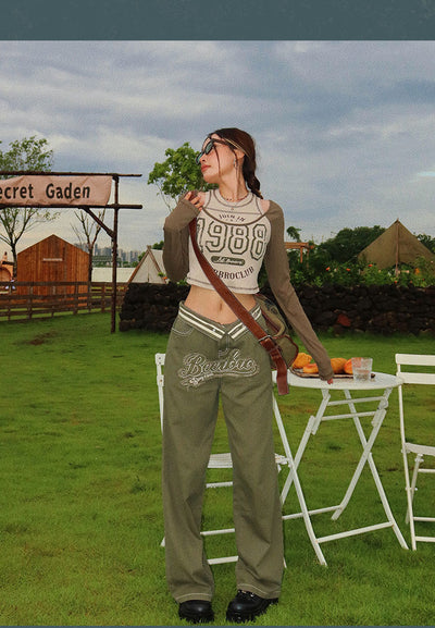 Jeans Rectos Mujer con Parche Bordado American Gothic y Orilla sin Rematar - Image 11