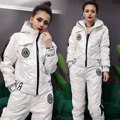 Conjunto Casual de Abrigo Acolchado con Capucha y Pantalón de Algodón para Mujer - Image 3