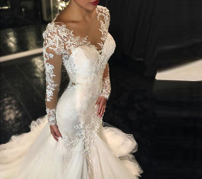Vestido de Novia Elegante con Encaje Delicado y Silueta Estilizada - Image 5