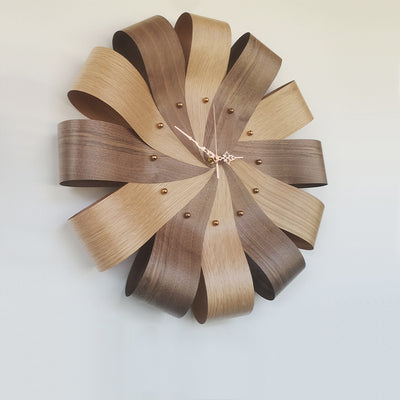 Reloj Decorativo de Pared con Pétalos - Chapado en Madera Maciza - Image 6
