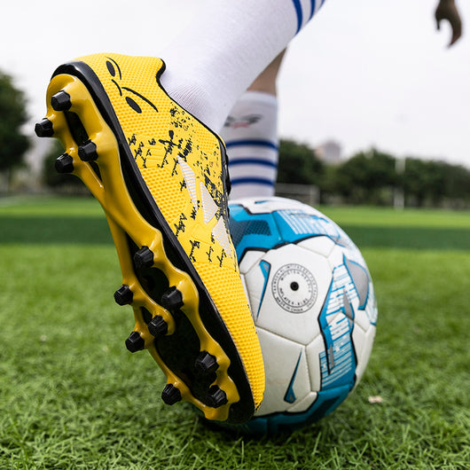 Botines de Fútbol Profesionales Antideslizantes con Tecnología Antidesgaste - Image 19