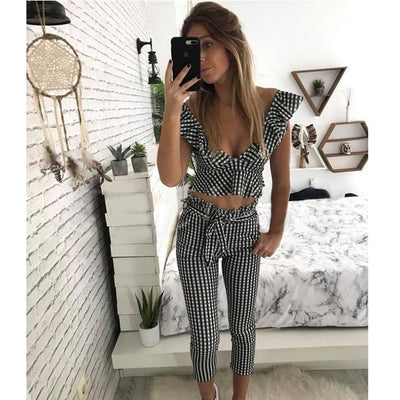 Conjunto Elegante: Blusa sin Mangas con Volantes y Pantalón Liso - Image 5