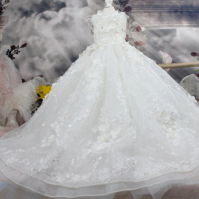 Vestido de Novia con Cola Bordada de Lujo - Image 4