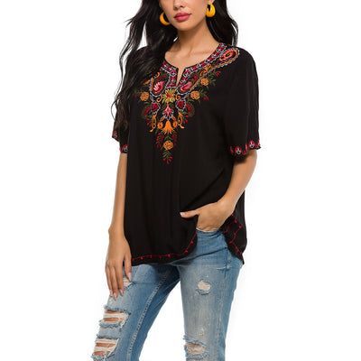 Blusa Suelta Estampada con Bordados Artesanales - Image 3