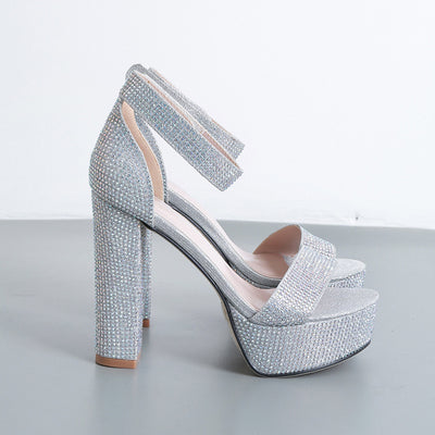 Sandalias con tacón cuadrado y detalles de cristales - Image 8
