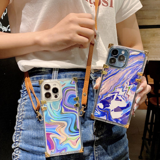 Funda Transparente con Efecto Agua y Brillo Láser para Celular - Image 6