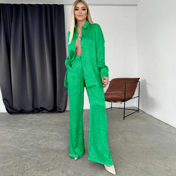 Conjunto de Dos Piezas Mujer con Camisa Estampado Leopardo y Pantalón - Image 6
