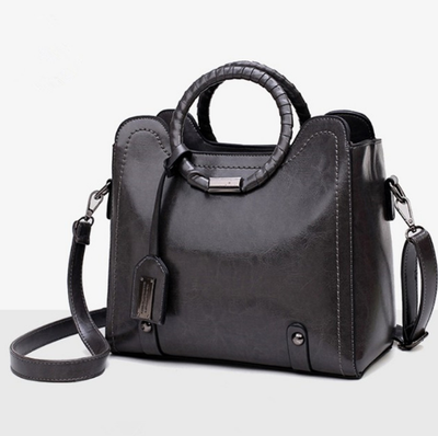 Bolso Mensajero de Cuero Encerado - Estilo Minimalista para el Verano - Image 7