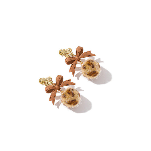 Aretes Conejo Peluche Suave con Acabado Aterciopelado - Image 6