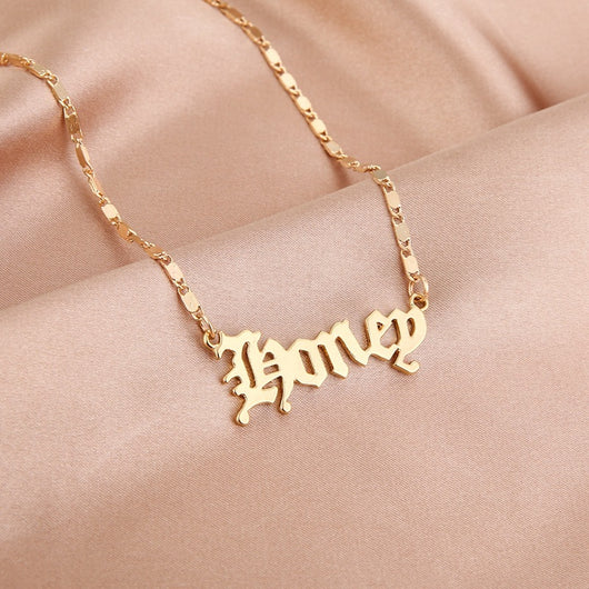 Collar Ángel con Letra Dorada - Image 5