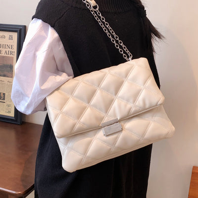 Bolso Crossbody Baxa Verde Cadena con Diseño Premium - Image 4