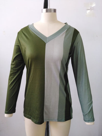 Playera de Cuello V a Rayas con Estampado y Mangas Largas - Image 4
