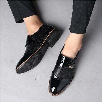 Zapatos de Cuero Grabado para Hombre - Casual y Elegante - Image 3