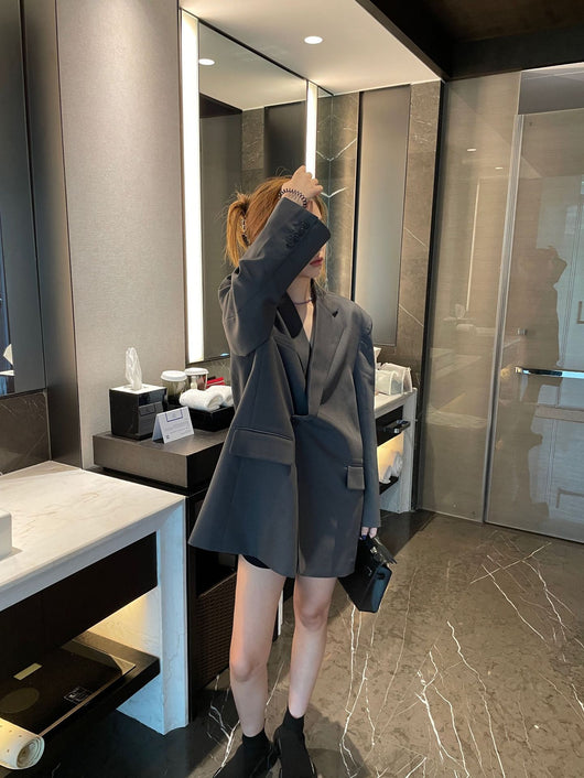Blazer Ejecutivo con Hombros Anchos y Abertura Trasera - Image 8